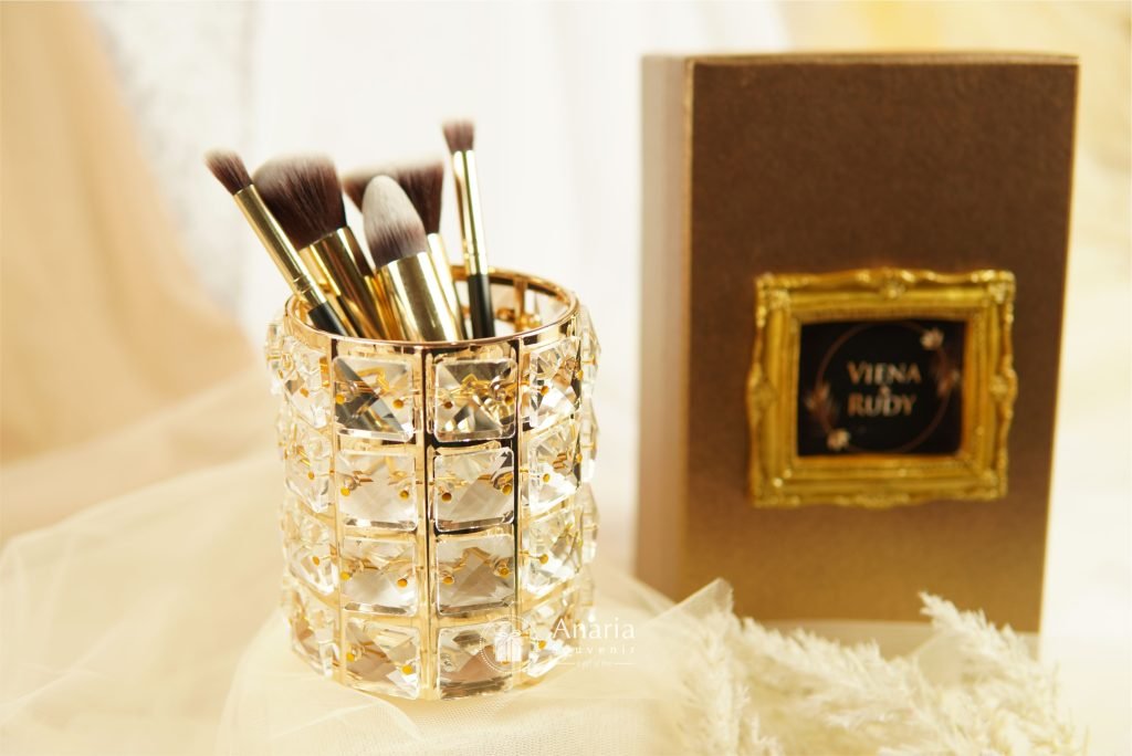 Cartiere Crystal Brush Holder